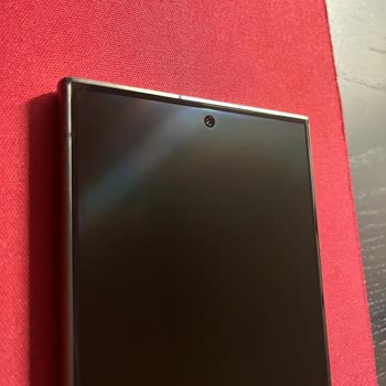 Samsung Galaxy S24 Ultra Ekran Ve Kasa Sorunu