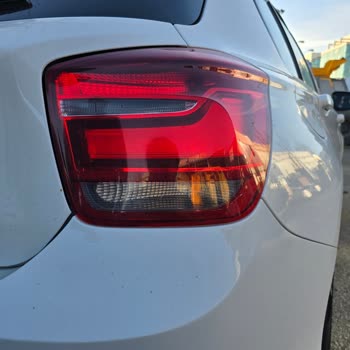 BMW 1.16 Arka Stop Ledi Sönük Yanması