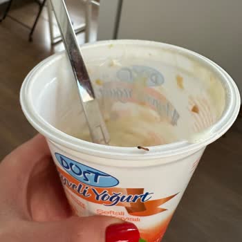 BİM Dost Marka Meyveli Yoğurttan Kurt Çıktı!