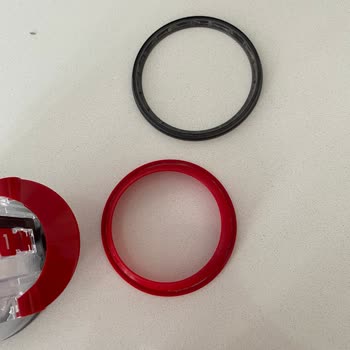 Dyson V12 Kırmızı Lastik