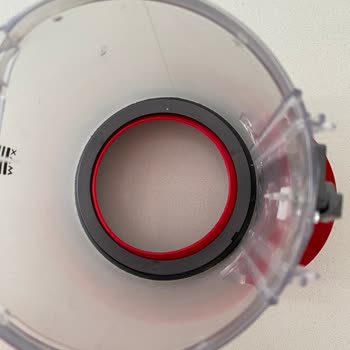 Dyson V12 Kırmızı Lastik