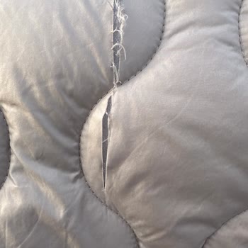 Hayal Kırıklığı Mango Yırtık Olan Montu Değiştirmiyorlar