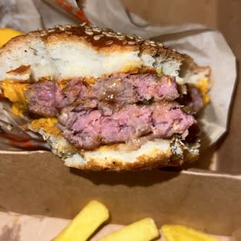 Köfteci Yusuf Ata Yıldız Hamburger Köftesi Çiğ