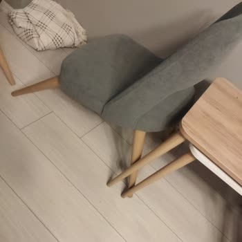 İstikbalde Kırık Salon Sandalye Takimi