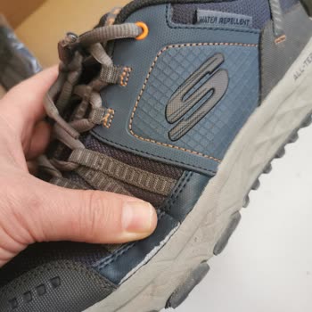 A101 Skechers Ayakkabı 3 Ayda Yanları Yırtıldı.