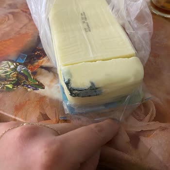 Sütaş Markasının Küflenmiş Peyniri