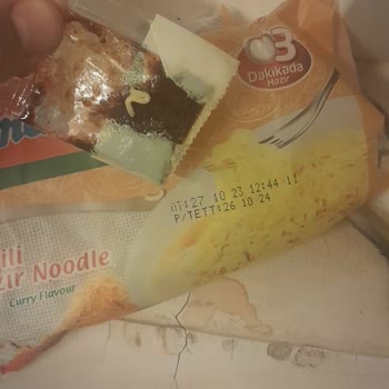 İndomie Noodle Hatalı Ürün Les Gibi Kokuyor Hatta
