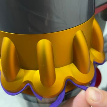 Dyson Silikon Kısımları Koptu Çekim Gücü Etkilendi