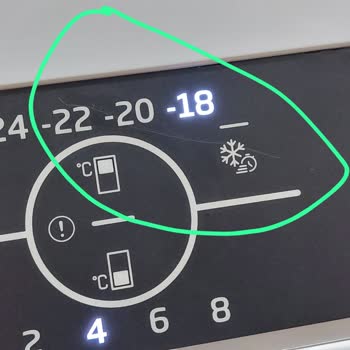 Beko Buzluk Karlanma Yapıyor Ve Gelen Servis Dolaba Hasar Bıraktı