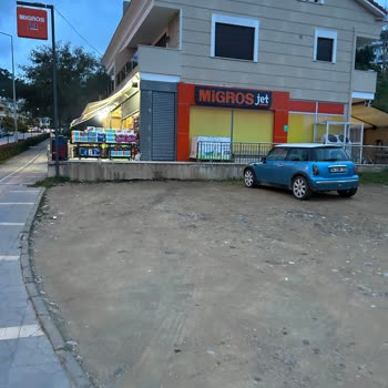 Migros Personeli Mesai Saatleri İçinde Alışveriş Yapmama Engel Oldu