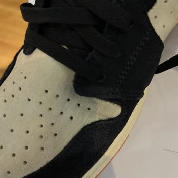 Yeni Nike Ayakkabımda Renk Problemi!