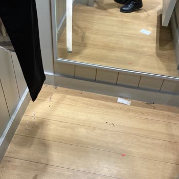 Koton Mağaza Kabinleri Çok Kirli