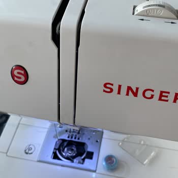 Beylikdüzü Atakan Makine Singer Dikiş Makinesi Boncuk Yapıyordu