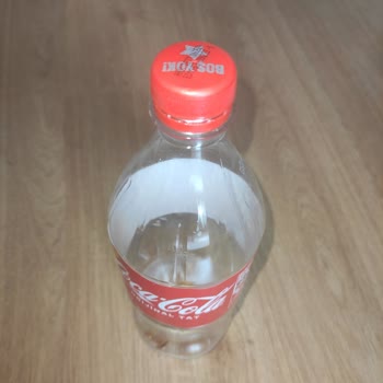 Coca-Cola 1 Litre Kapağı Altında Kod Yok