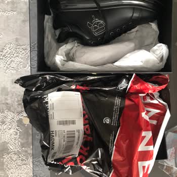 Boyner Ayakkabının Sadece Sol Teki Geldi.