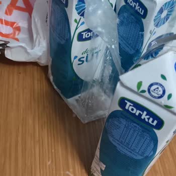 Migros Patlamış Ekşi Süt Getirildi