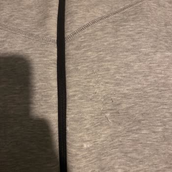 Nike Tech Tüylenme Sorunu