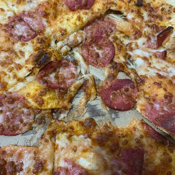 Domino's 12 Cadde Esnaflığı