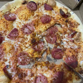 Domino's 12 Cadde Esnaflığı