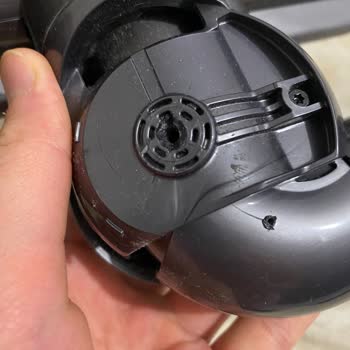 Dyson V15 İm 1 Ay İçinde Çöp Oldu