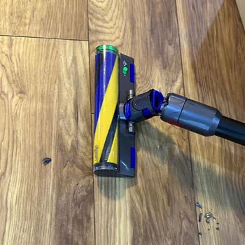 Dyson V15 Detect Absolute Arıza Şikayet