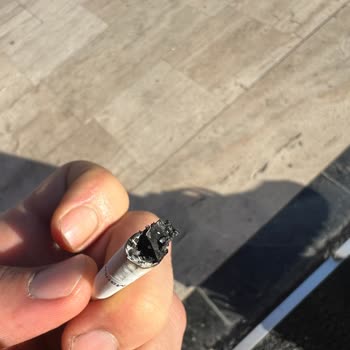 Marlboro Touch Blue İçinde Sürekli Tahta Ve Odun Çıkıyor Kalın Kalın!