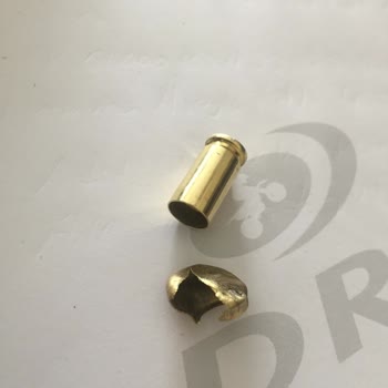 Özkursan Fişeğin Mermi Bölümü Delmiyor Boş Teneke Gibi