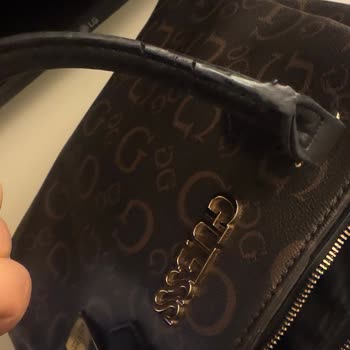 Guess Mağazalarında Müşteri Hizmetleri Gibi Bir Kurumu Yok