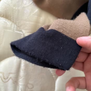 DeFacto Kazak Tüylenme Sorunu