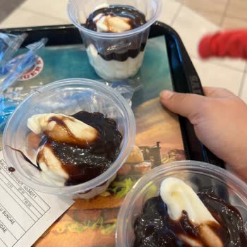 Saloon Burger Eksik Verilen Dondurma