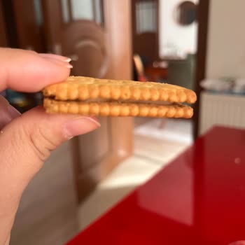 Ülker İkram Kremalı Bisküvi