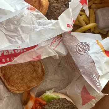 Yemeksepeti Burger King Siparişimdeki Yabancı Madde Ve Kokular