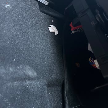 Carwax Yıkatmaya Verdiğim Araç Çöp Dolu