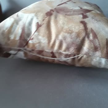 İstikbal Özensiz Ve Yanlış Yastık Gönderimi