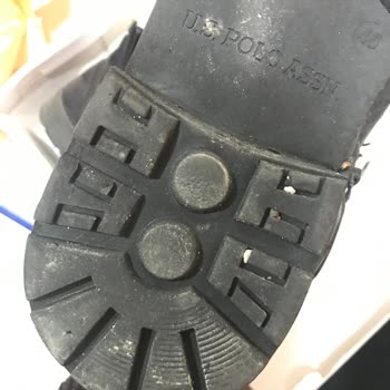 FLO Ayakkabı FLO Kullanılmış Eski Botu Yeni Diye Satıyor