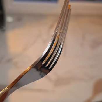 IKEA Beni Üzdün, Hayal Kırıklığına Uğrattın