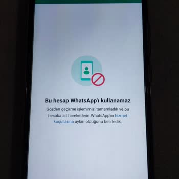 WhatsApp Bu Hesap WhatsApp'ı Kullanamaz Uyarısı