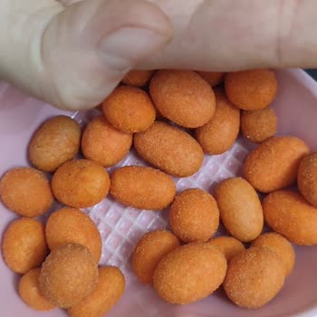 Makbul Cips Fıstığın İçindeki Simsiyah Fıstıklar