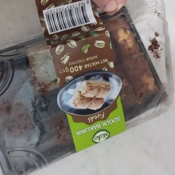 Akdo Pastaneleri Akdo Soğuk Baklava Bozuk Malzeme Kullanma