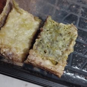 Akdo Pastaneleri Akdo Soğuk Baklava Bozuk Malzeme Kullanma