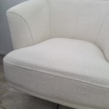 Enza Home Dudullu Mağazasından Alınan Ayıplı Swan Koltuk Takımı