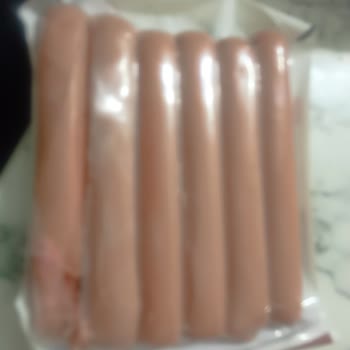 DevGross Market Marketten Alınan Sosisin Bozuk Çıkması Üzerine Şikayet