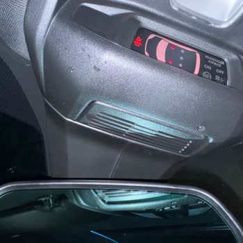 Peugeot Sıfır Km 3008 Su Alıyor Ve Kimse Arkasında Durmuyor