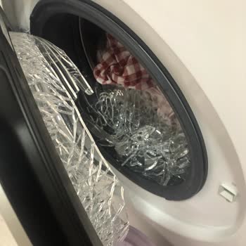 Bosch Kapak Camı Kırıldı