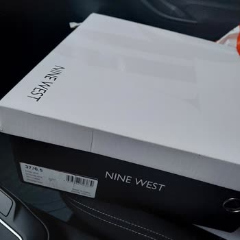 FLO Ayakkabı FLO Firmasının Stoğunda Olmayan Ürünü Satması Ve Göndermemesi