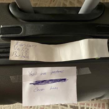 Pamukkale Turizm 4 5 Kişinin Valizini Birbirine Karıştırdı!