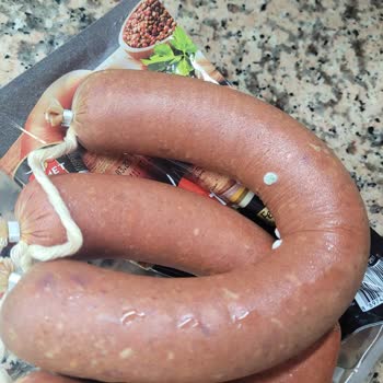 Migros Sanal Marketten Alınan Namet Marka Sucuk Bozuk Çıktı.