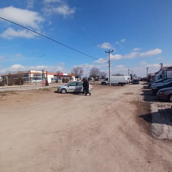Sivas Belediyesi Sivas Merkez Galericiler Sitesi Onu Yol Bozuklu