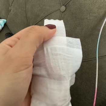 Goon Bebek Bezi Yapışkan Sorunu