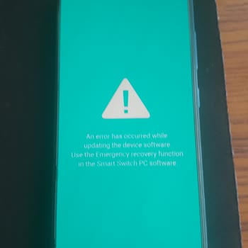 Samsung Galaxy A31 Yazilim Güncellemesi Yaparken Yeşil Ekranda Kaldı